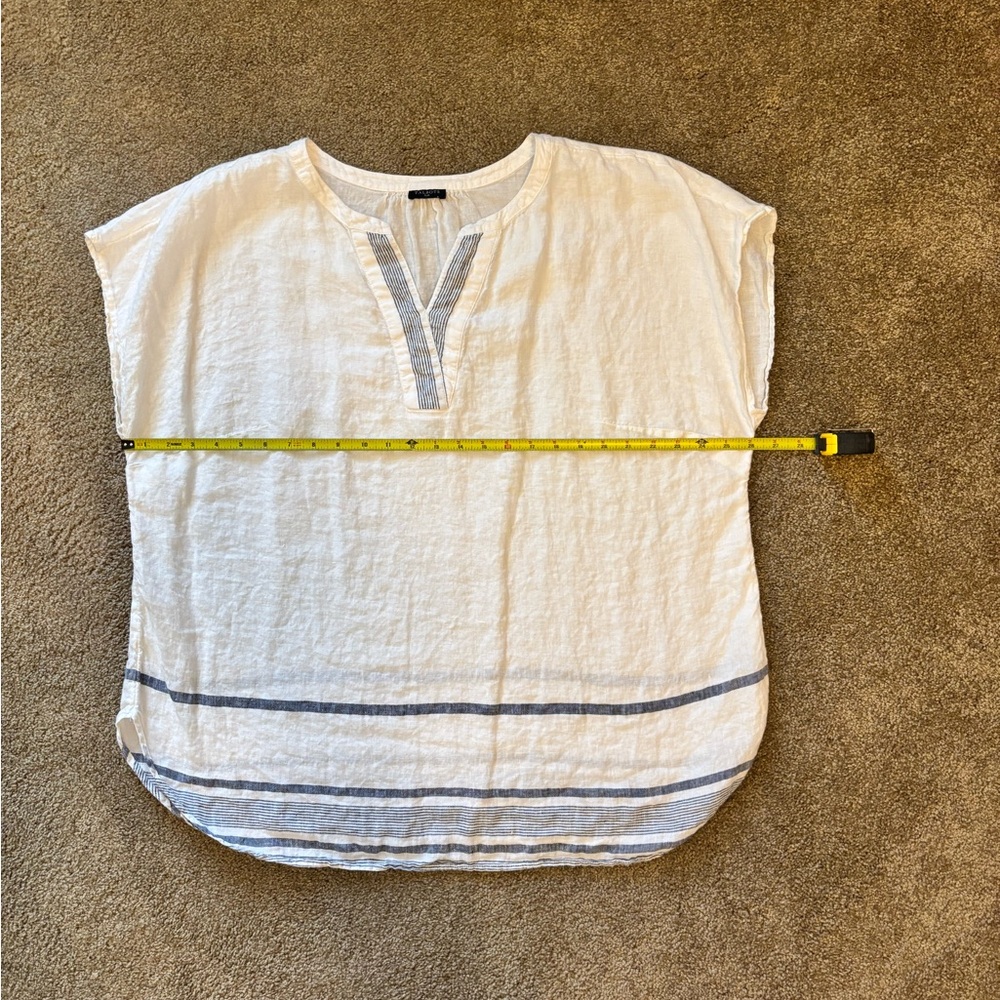 Talbots White and Navy Relaxed Linen Blouse - Picture 5 of 6